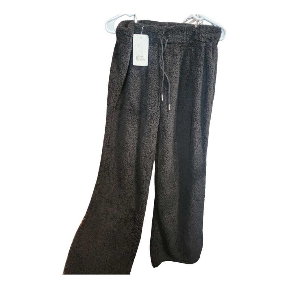 #222 Rosa Clothing black fuzzy pants wide leg NWT size L